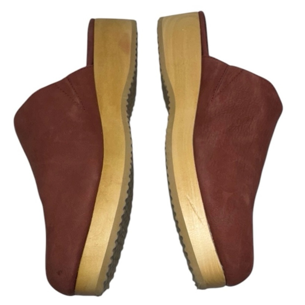 Eileen Fisher Leather Rust Colored Mules with Tan Sole Size 8 - Picture 7 of 13